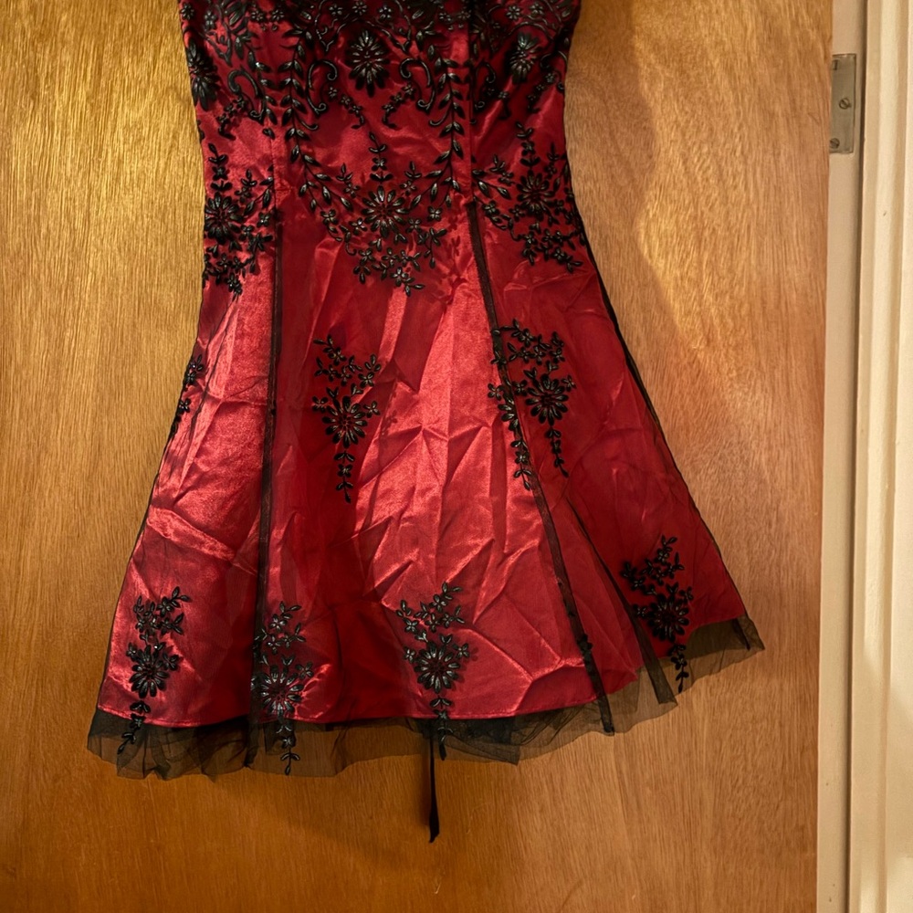 Elegant Strapless Red and Black Dress